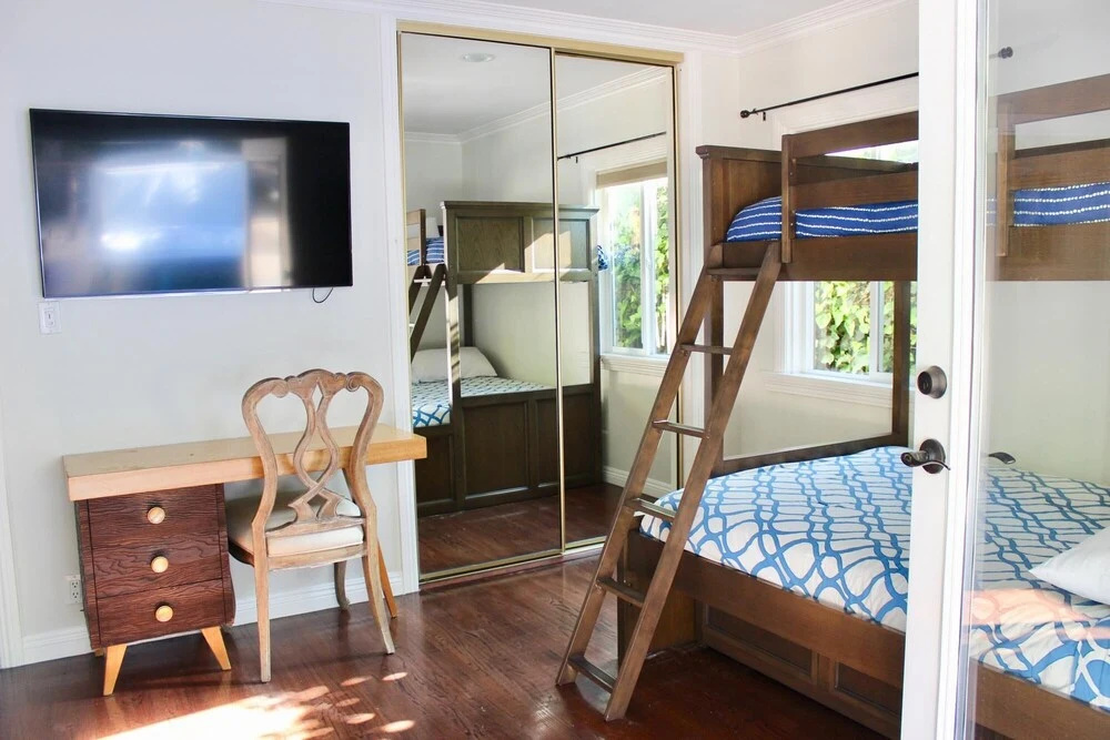PCH 7 in Malibu with 3 bedrooms and 2 bathrooms