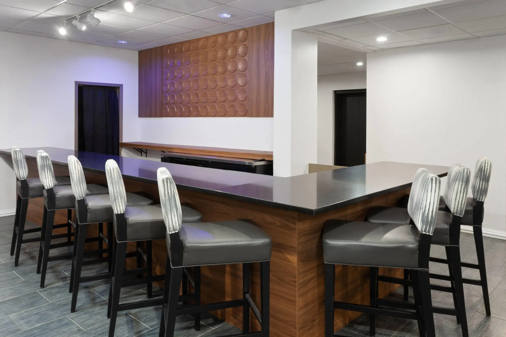 Wingate by Wyndham Sheboygan