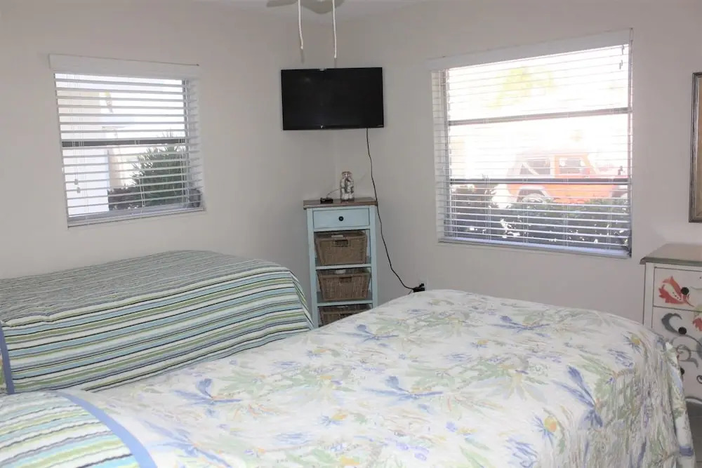 Aloha Kai - Unit 40 2 Bedrooms 1.5 Bathroom Apts
