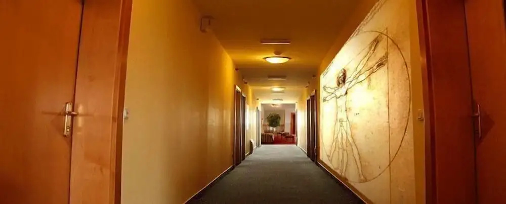 Hotel Leonardo
