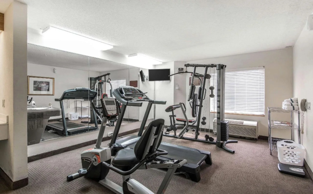 Quality Inn Kansas City International Airport