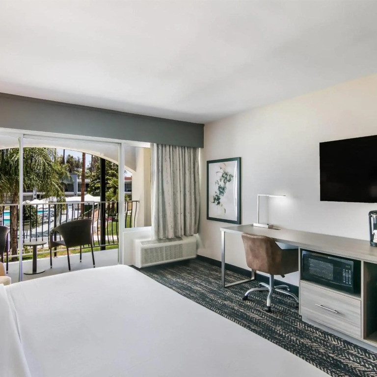 Hourglass Hotel, Trademark Collection by Wyndham