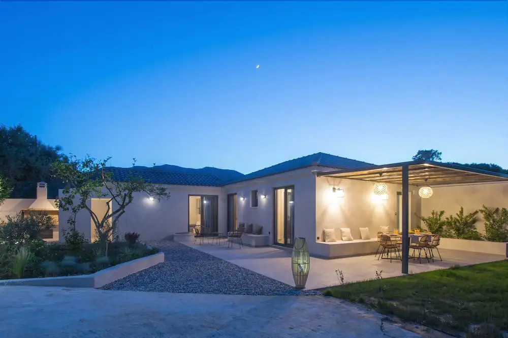 Drallos Luxury House