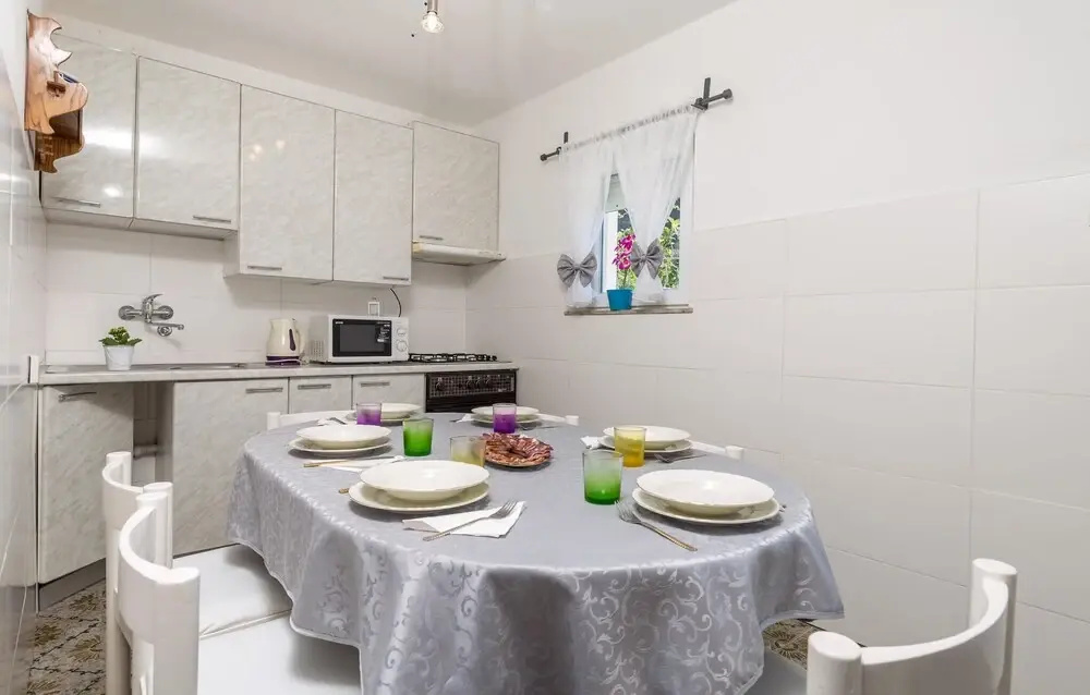 Amazing Apartment in Banjol With 1 Bedrooms and Wifi
