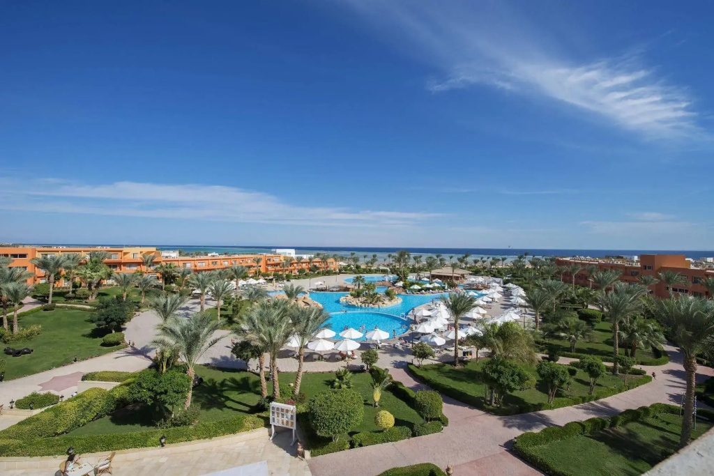 Amwaj Oyoun Resort