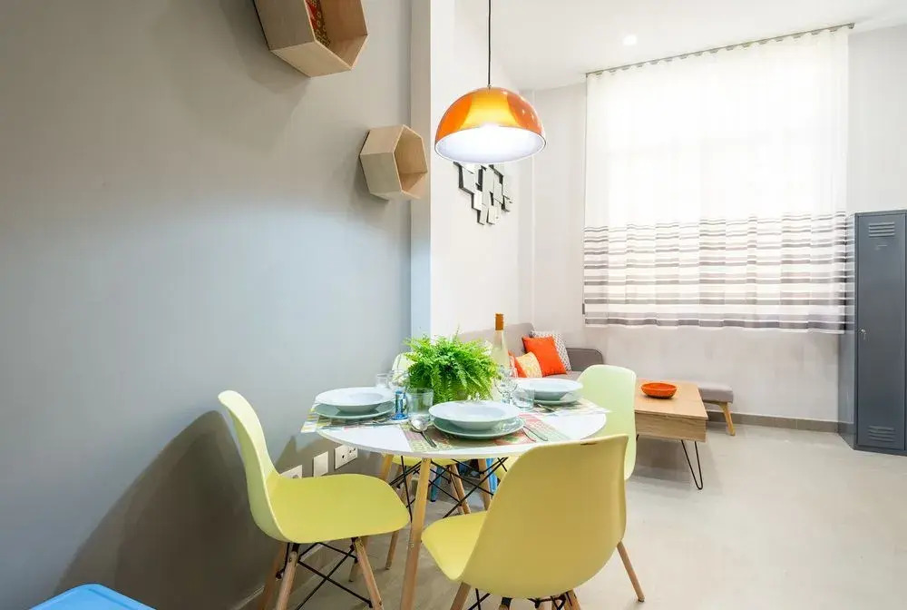 Lovely & Quiet City Center Apartment