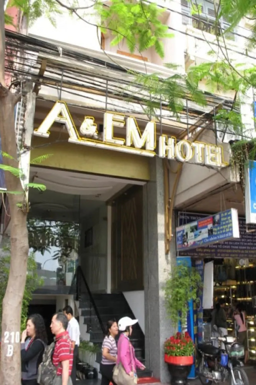 A  Em 150 Le Thanh Ton Hotel