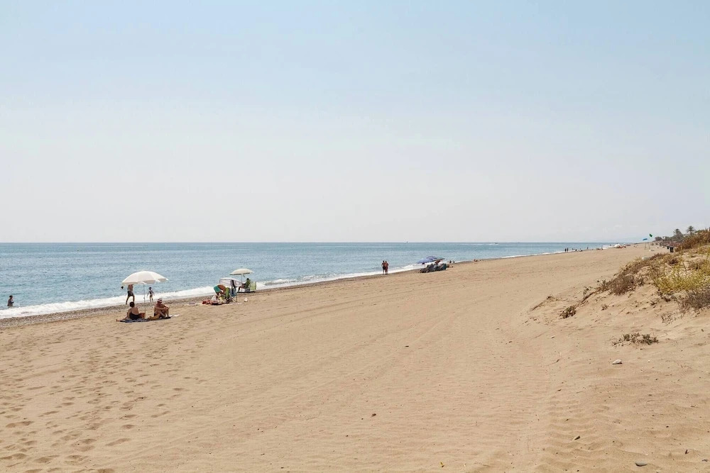 Avalon Apt Costalita Close To The Beach And Golf