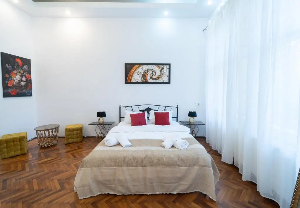 5* noble house in historic center