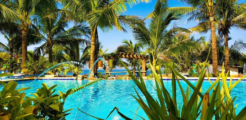 Crystal Shores Beach Resort powered by Cocotel