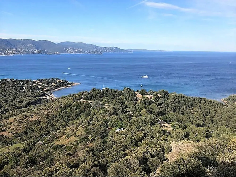 Experience between unspoilt nature and the Côte d'Azur, villa with amazing views