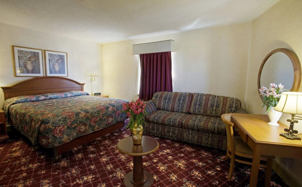 Hotel Chataura
