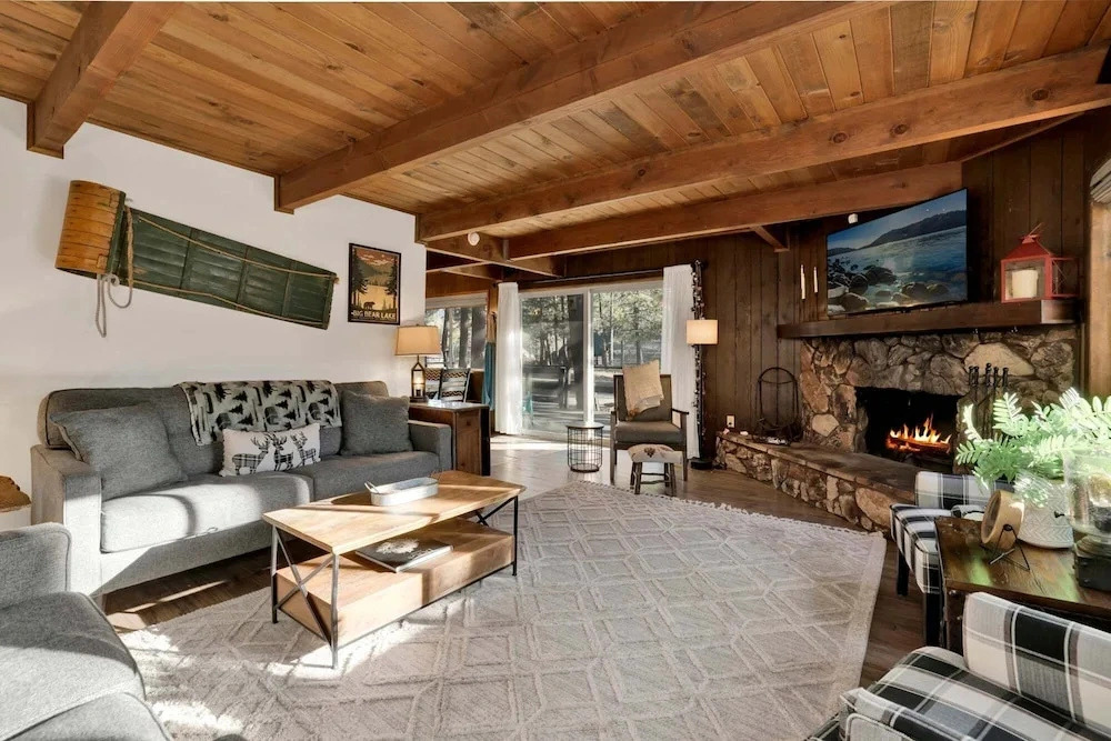 2594-willow Bear Lodge