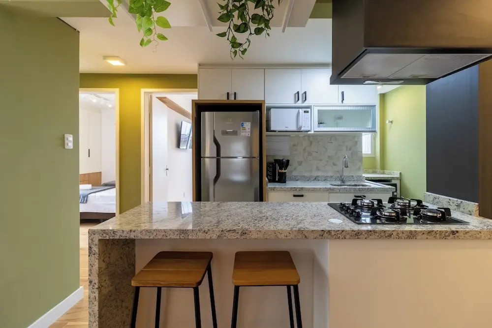 Amazing Apartment With Great Location - Eox0102