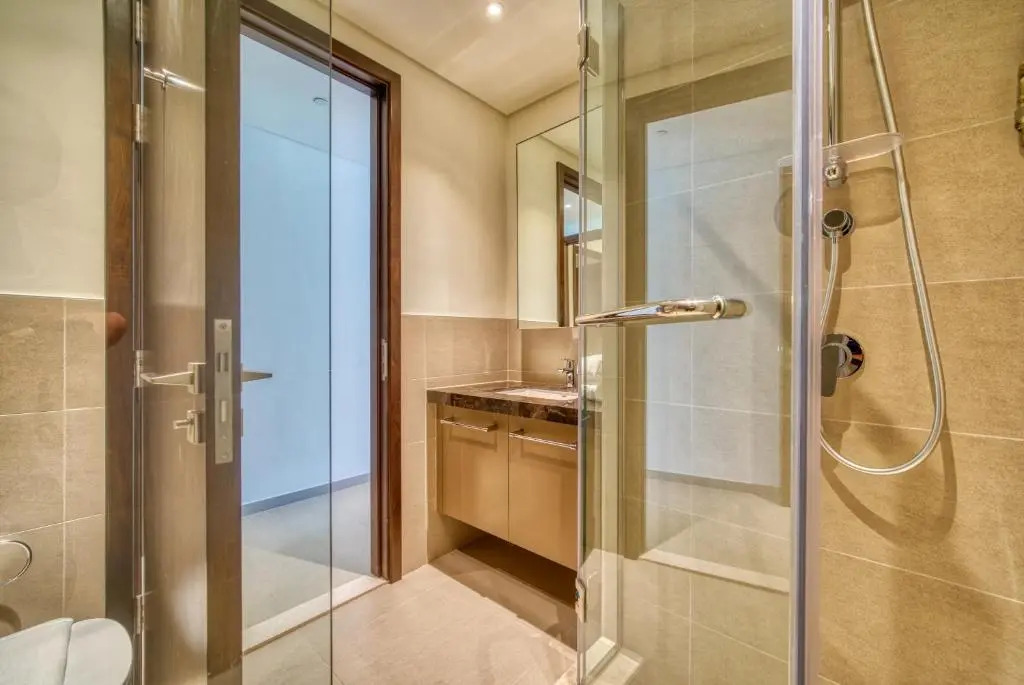 Incredible Views From This Classy Apt With Terrace