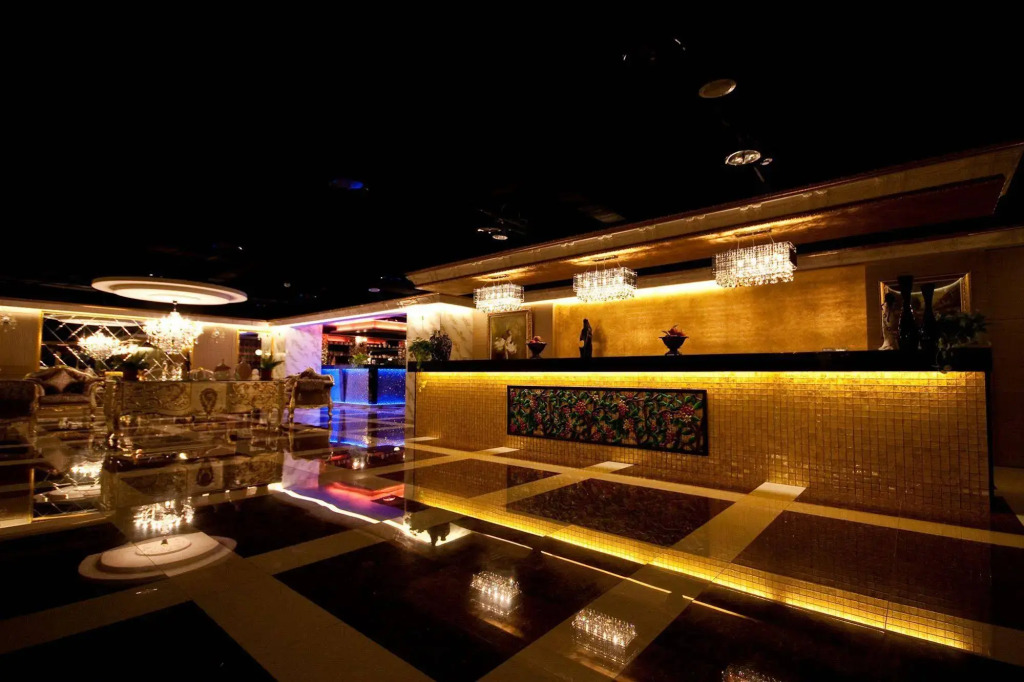 Jun Long Hotel