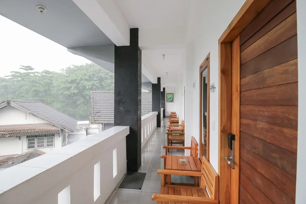 Airy Batu Layar Raya Senggigi KM 8 Lombok
