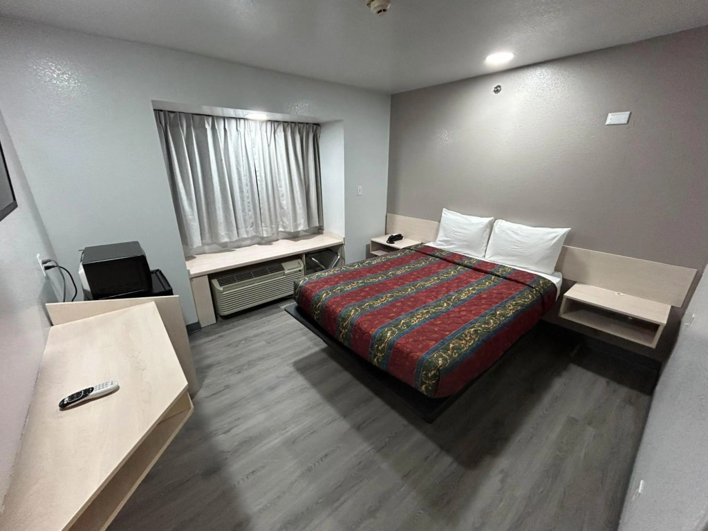 Motel 6 Idabel, OK