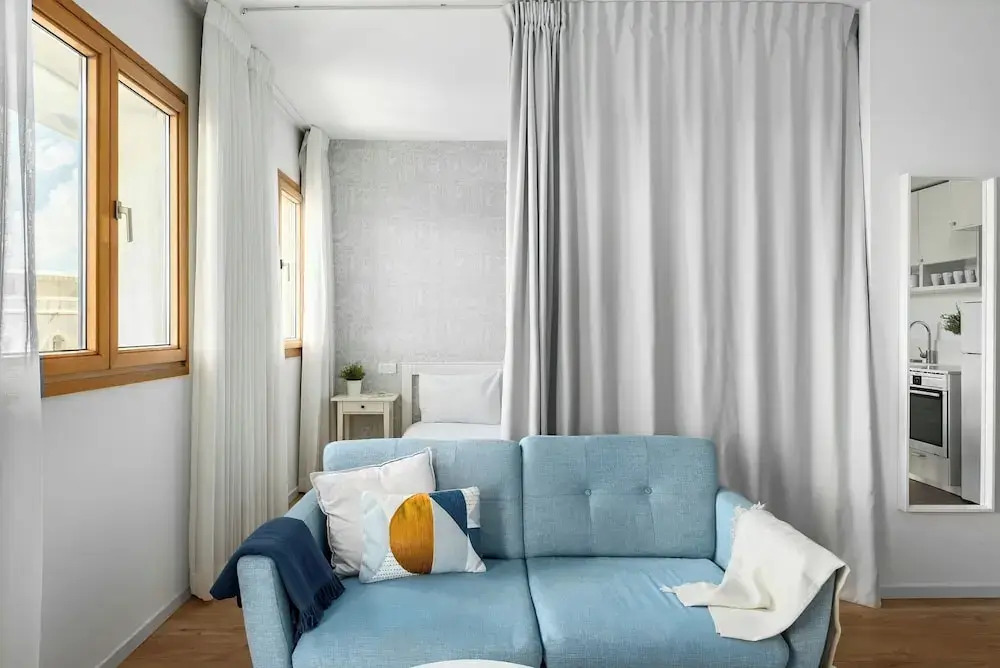 Jaffa Beachfront Studio by Sea N' Rent