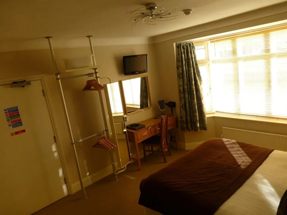 Waters Reach Guest House
