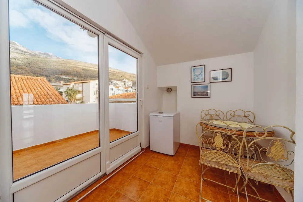 Apartments LIDO Petrovac