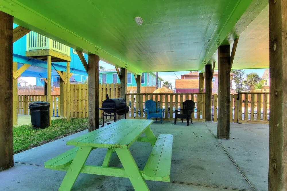 The Coast is Clear 3Br Home