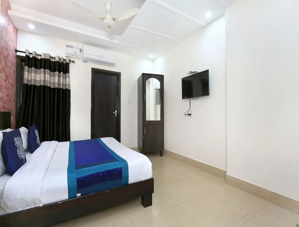 Hotel J S Regency