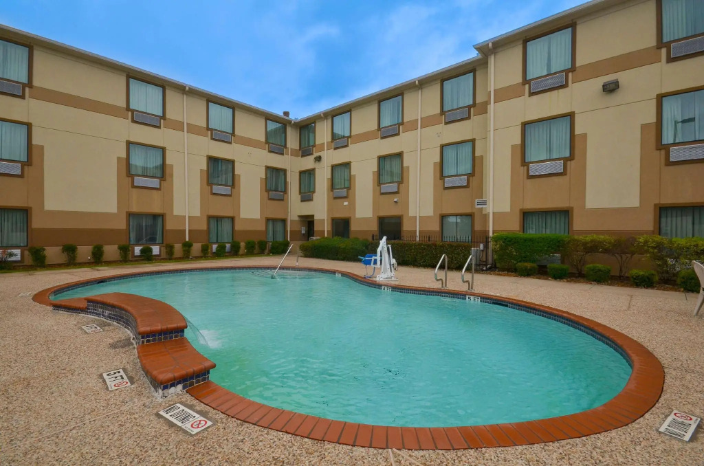 Best Western Galleria Inn & Suites