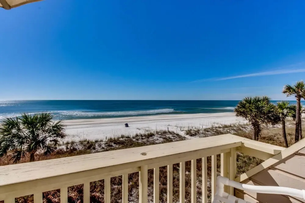 Shores Townhouse by Forehand Rentals
