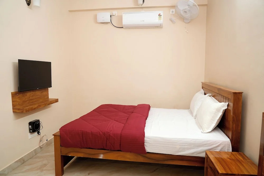 HILL PALACE RESIDENCY COORG