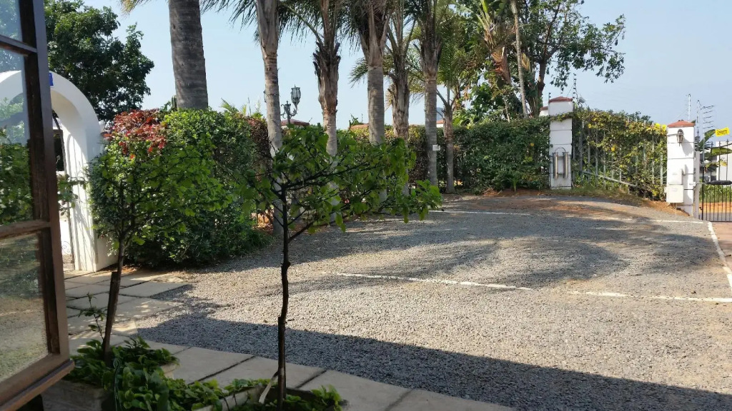 HoneyPot Guest house