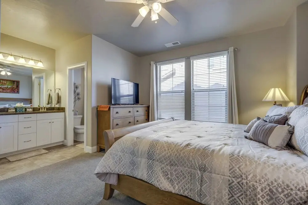 Desert Rose Townhome: 35 Mi to Zion & State Parks