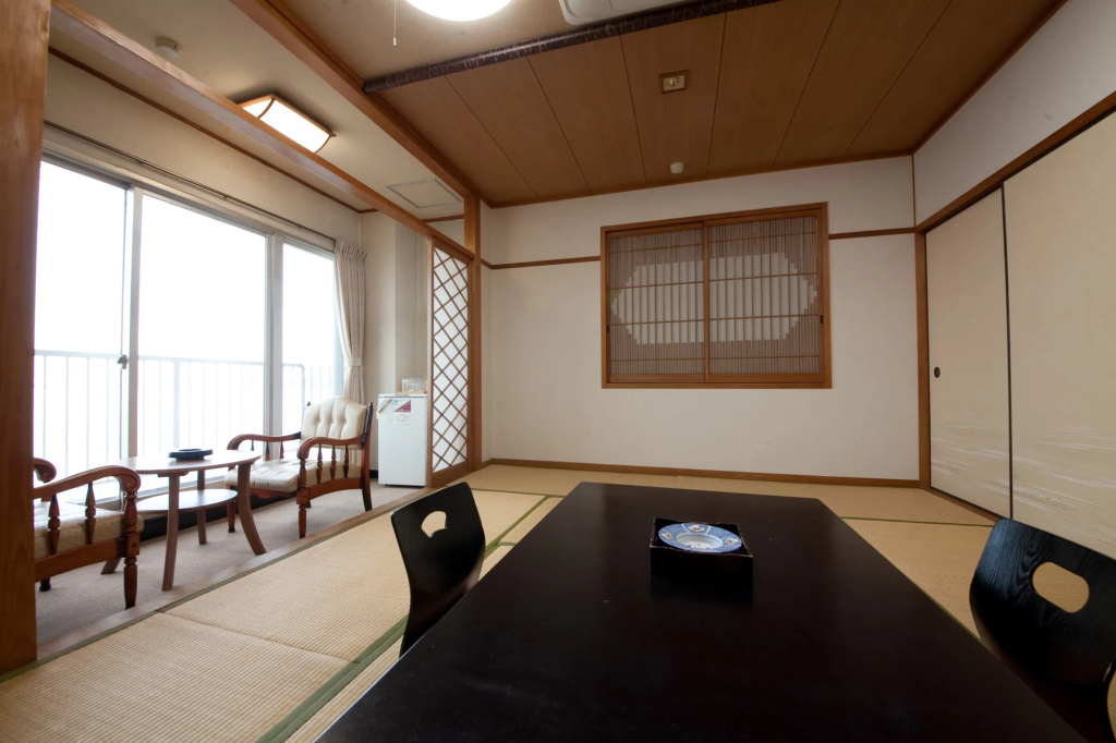 Tenku Yubo Seikaiso