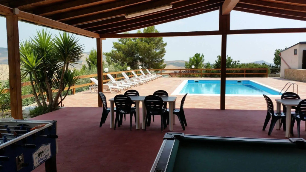 Agriturismo Bellajo - Ville Rustiche con Piscina