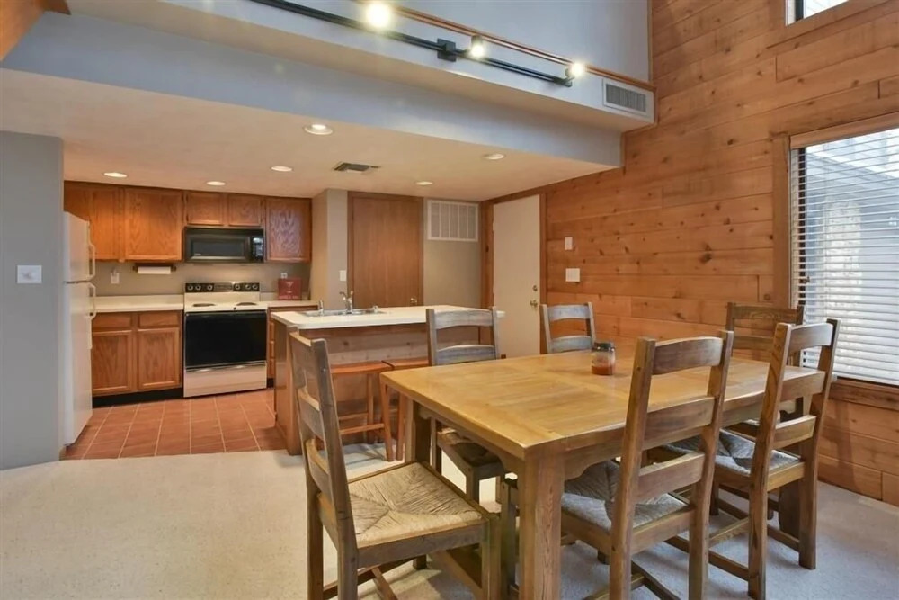 Seven Springs Sunridge 3 BR Condo, Sleeps 10! by RedAwning