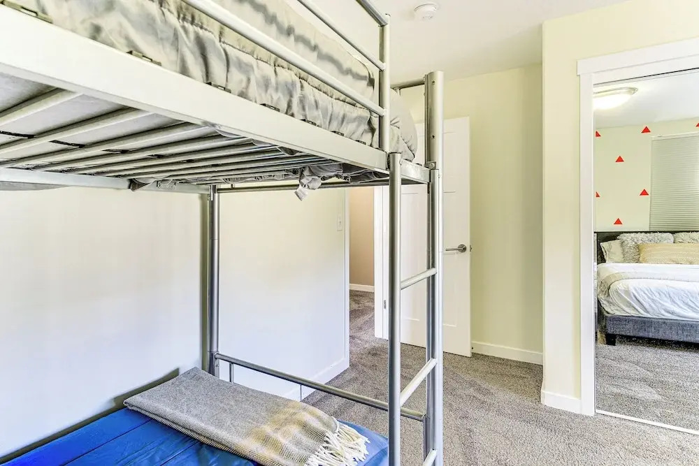 South Salt Lake Home w/ Hot Tub: 7 Mi to Downtown
