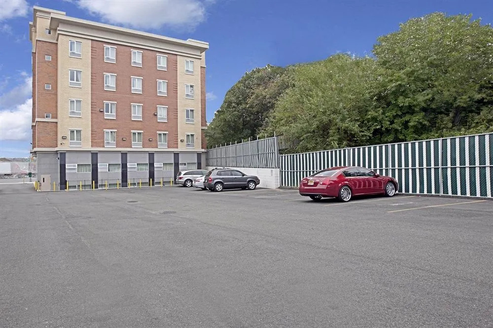 Americas Best Value Inn Brooklyn