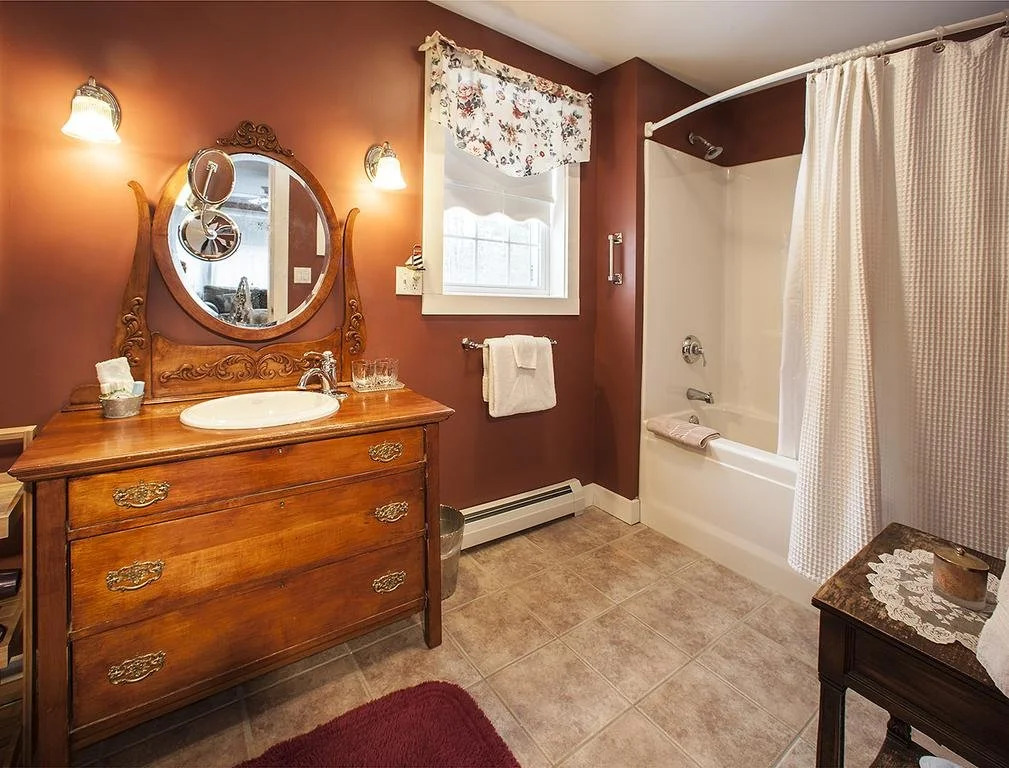 Lighthouse Inn Bed & Breakfast