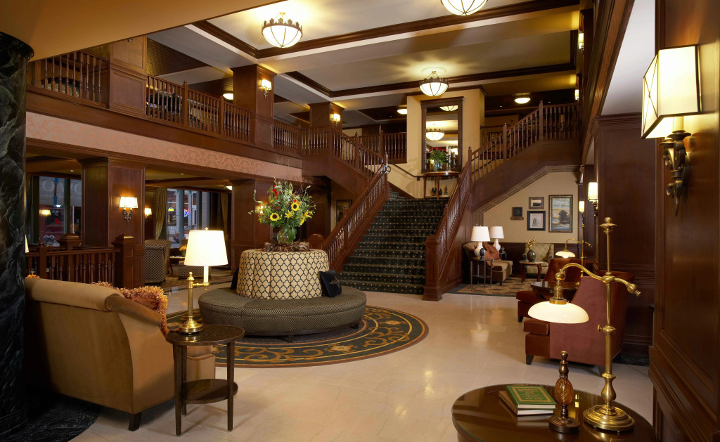 Hotel Julien Dubuque