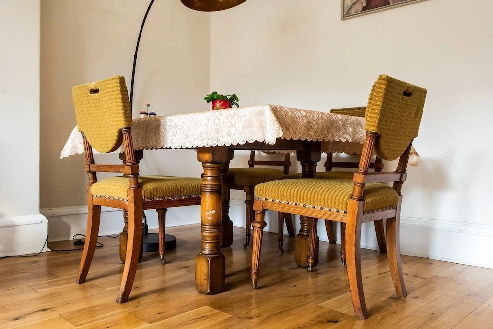 Bohemian Style, City Centre Apartment for 5 People