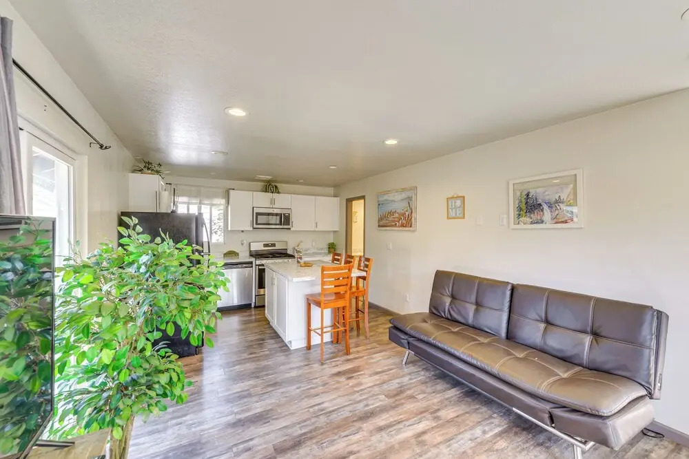 2 Mi to Old Town: House w/ Grill in Eureka!