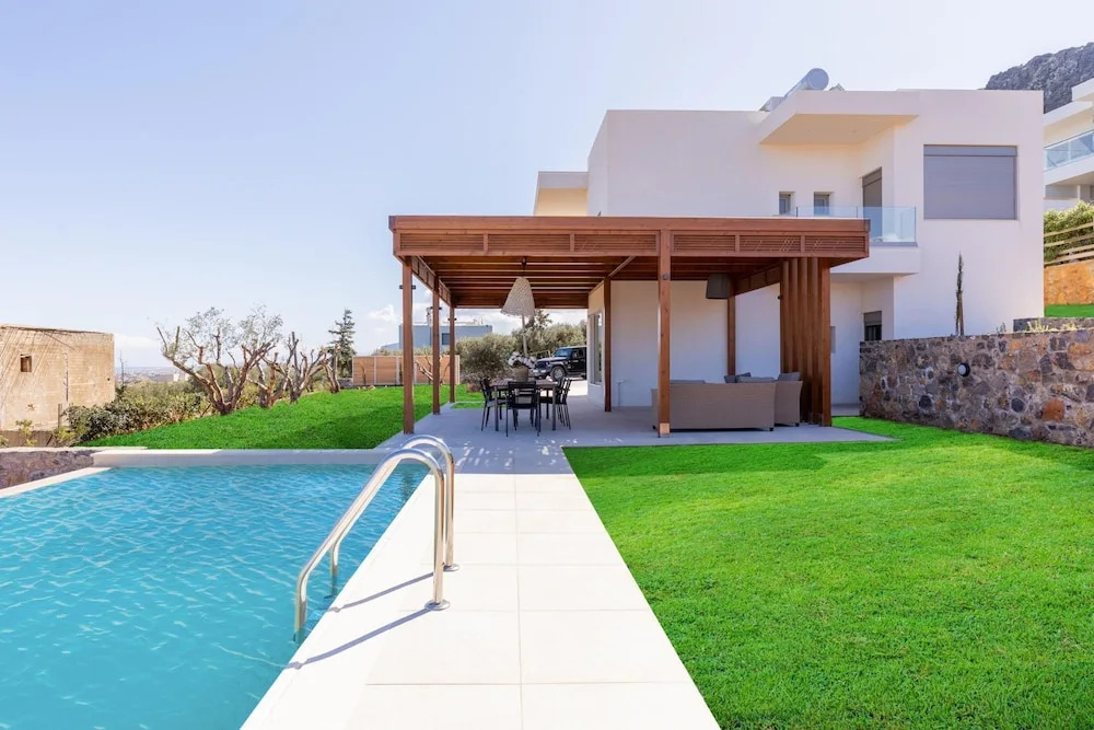 Luxury Villa U with private swimming pool
