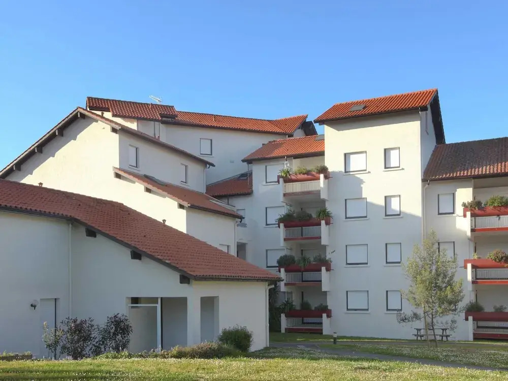 Inviting Apartment With Balcony