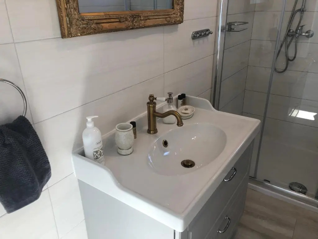 Sweet Suite with free private parking