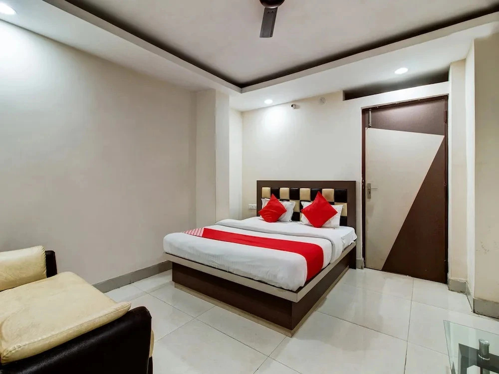 Jai Ganesh Banquet Hall & Rooms By OYO Rooms