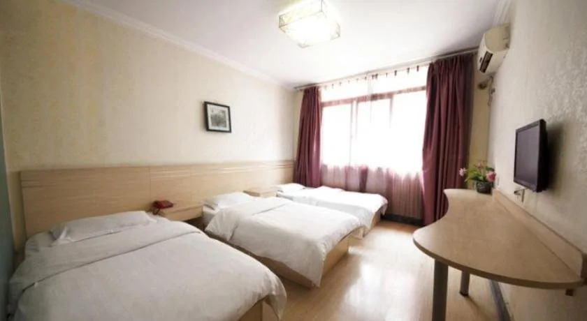 Yuhang Business Hotel