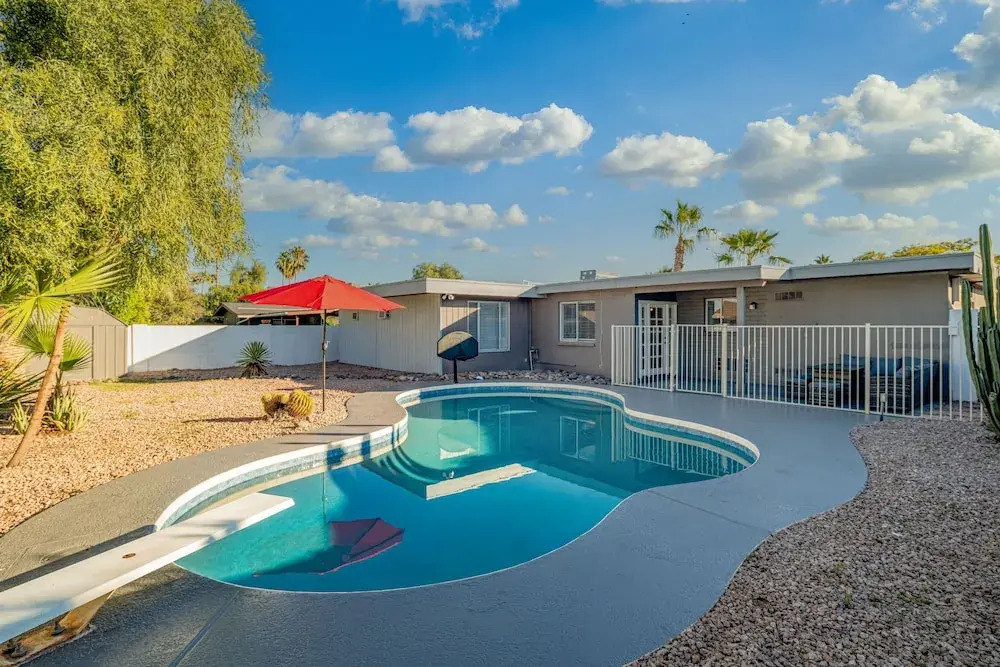 Sweet Memories On Alan Lane 4 Bedroom Home by Redawning