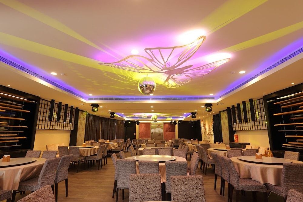 New Era Art Resort and Spa