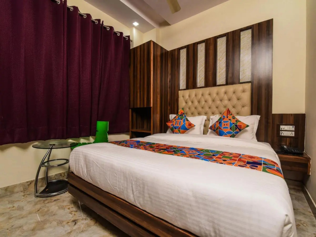 Hotel Dollar Inn