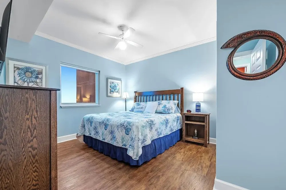 Sanibel Condos by Hosteeva